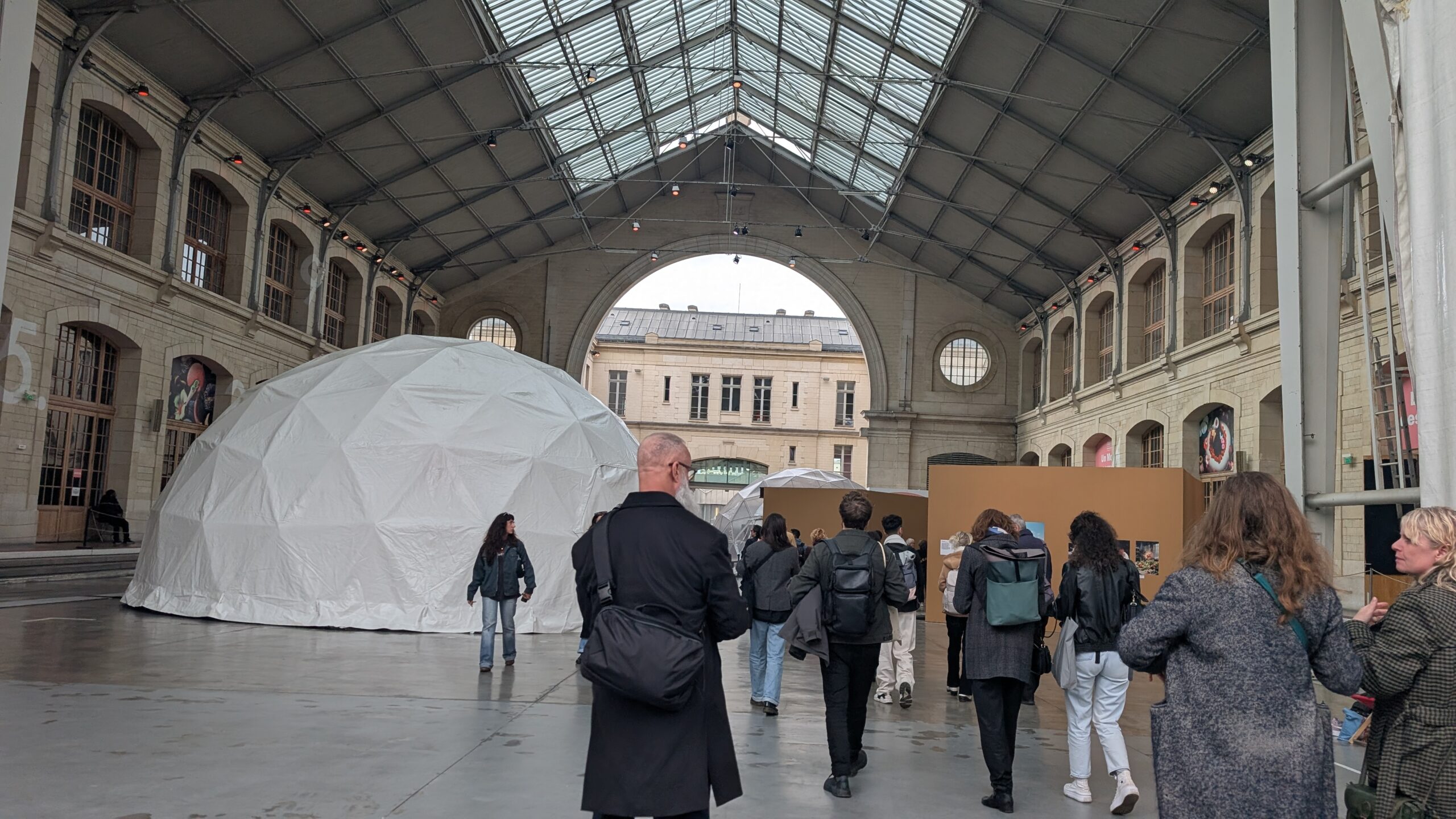 フランス視察から考えるメディアアートの未来展望 | 情報科学芸術